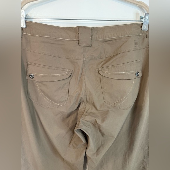 REI Women’s Brown Poplar Roll-Up Pants - Size 10 Petite - Picture 5 of 8